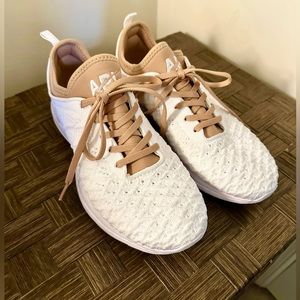 Women's TechLoom Phantom
